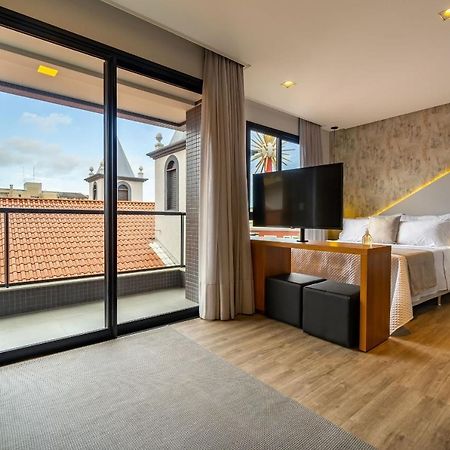 Aion Suites 103 - Compacto E Luxuoso Loft - Rooftop Com Piscina E Academia - A Poucos Passos Da Praia 邦比尼亚斯 外观 照片
