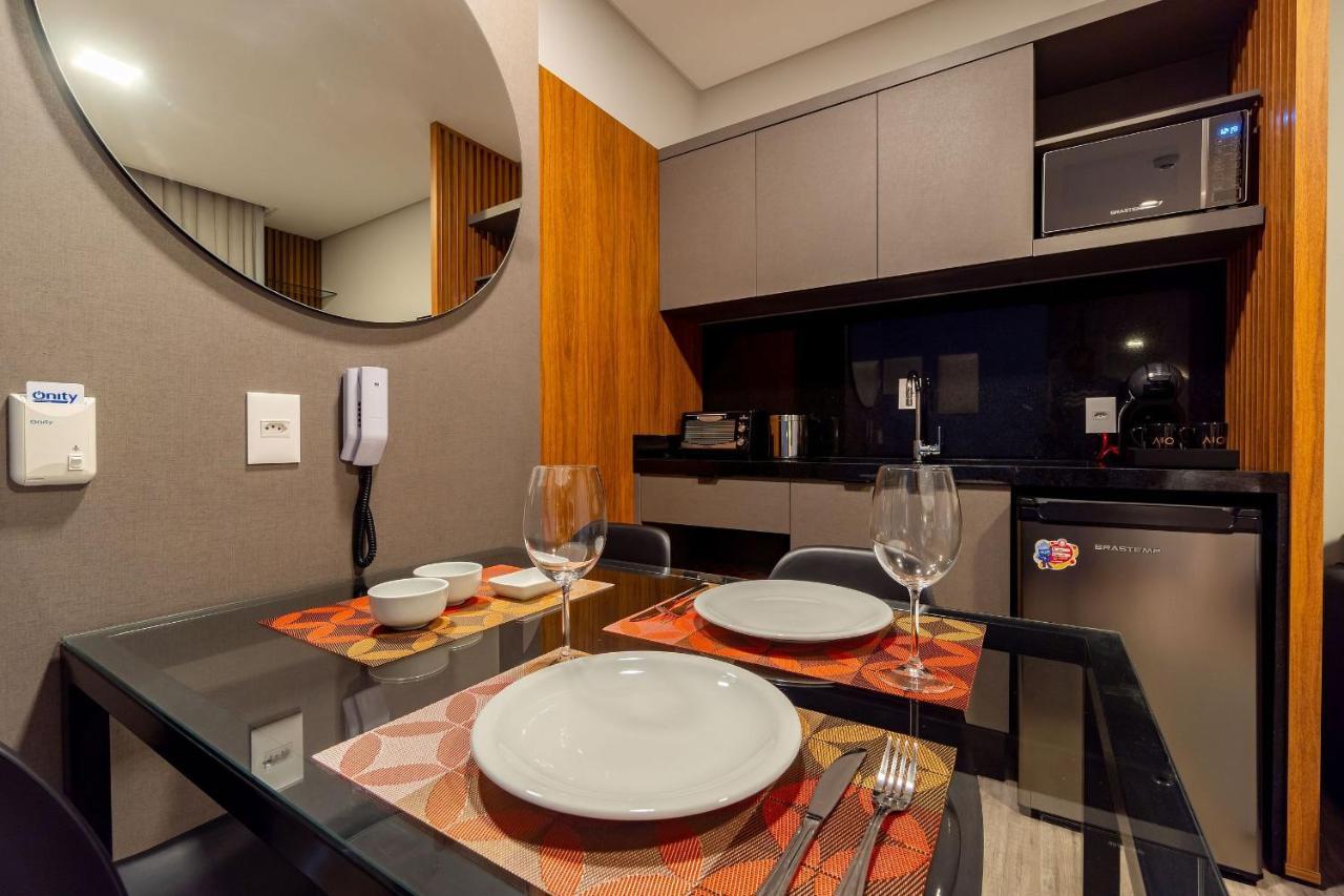 Aion Suites 103 - Compacto E Luxuoso Loft - Rooftop Com Piscina E Academia - A Poucos Passos Da Praia 邦比尼亚斯 外观 照片