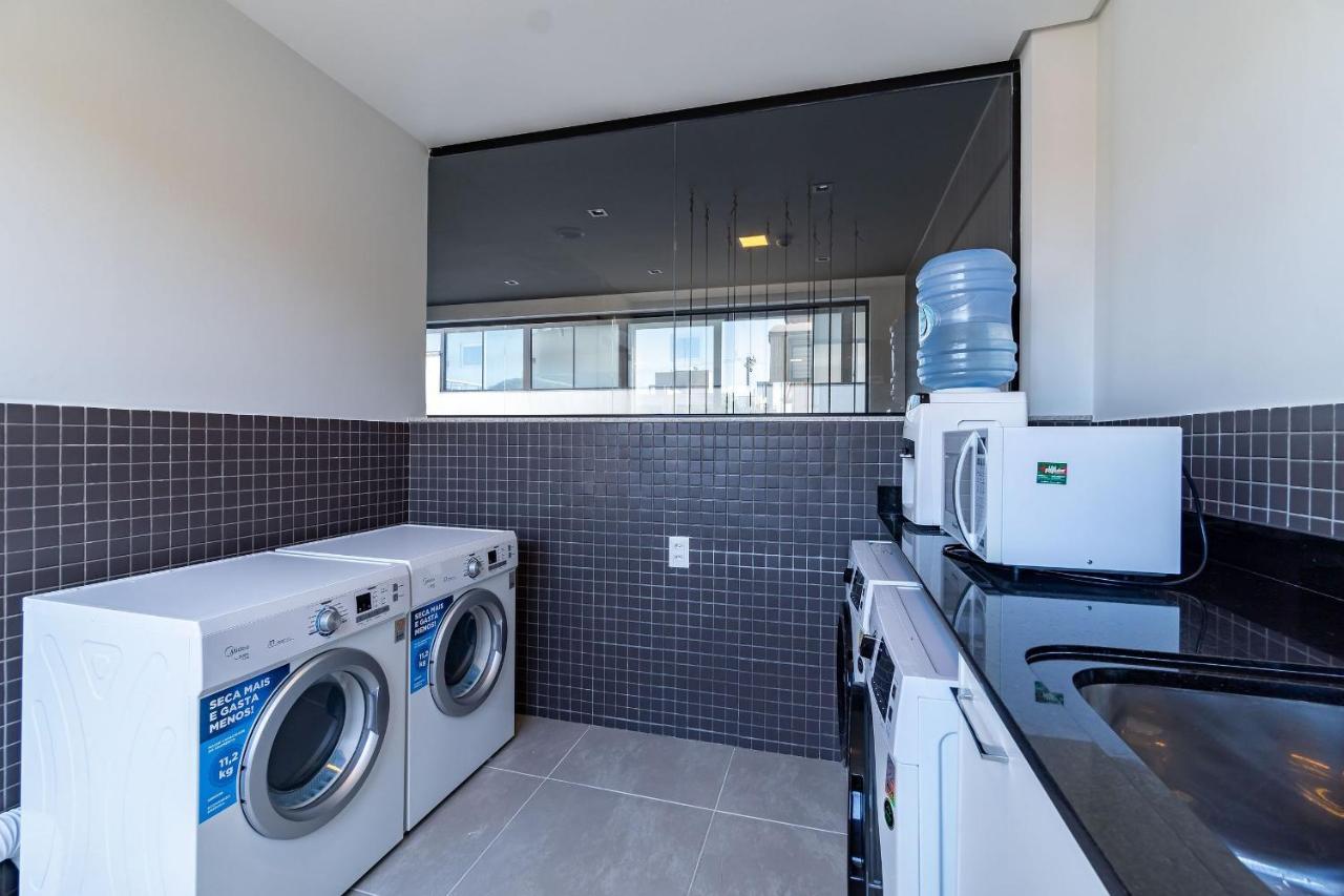 Aion Suites 103 - Compacto E Luxuoso Loft - Rooftop Com Piscina E Academia - A Poucos Passos Da Praia 邦比尼亚斯 外观 照片